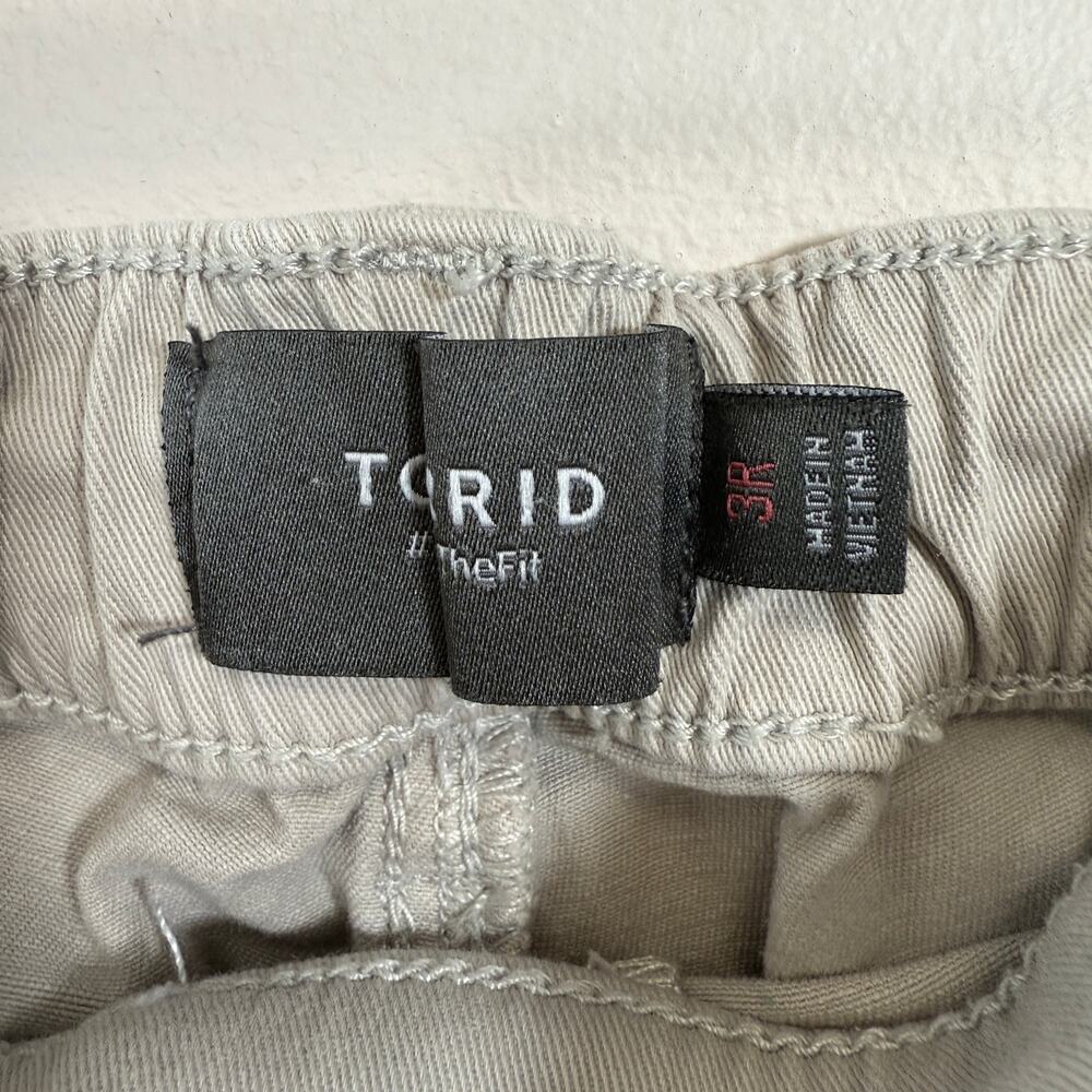 Torrid Pull-On Weekend Straight Stretch Twill Cargo Mid-Rise Pant Size 3x Khaki - Picture 11 of 11